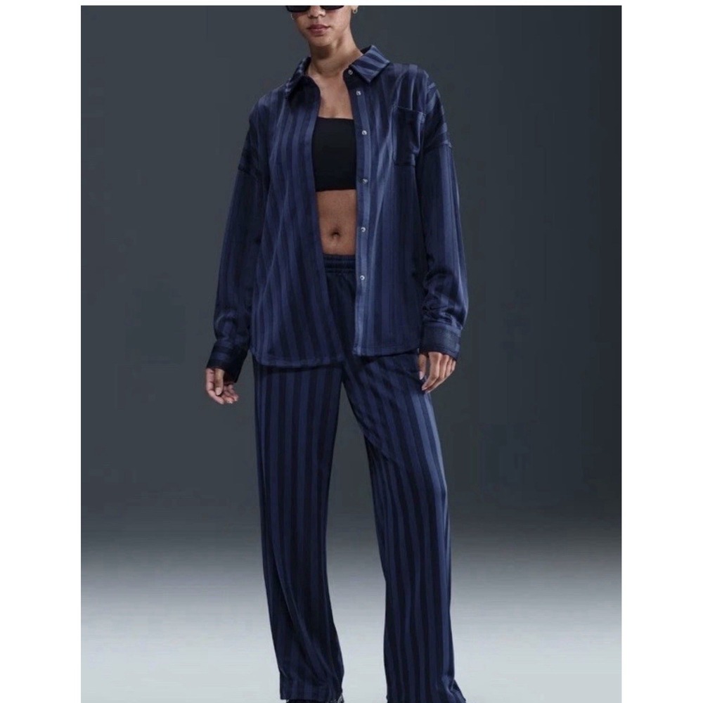 NEW Nike Oversized Jacquard Blue Striped Button-Down Shirt Women's Small HV1956